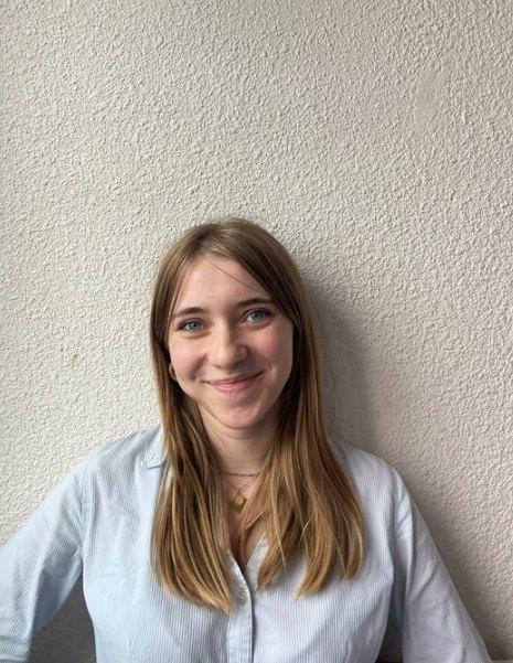 Portrait de Céleste, pôle administratif & logistique